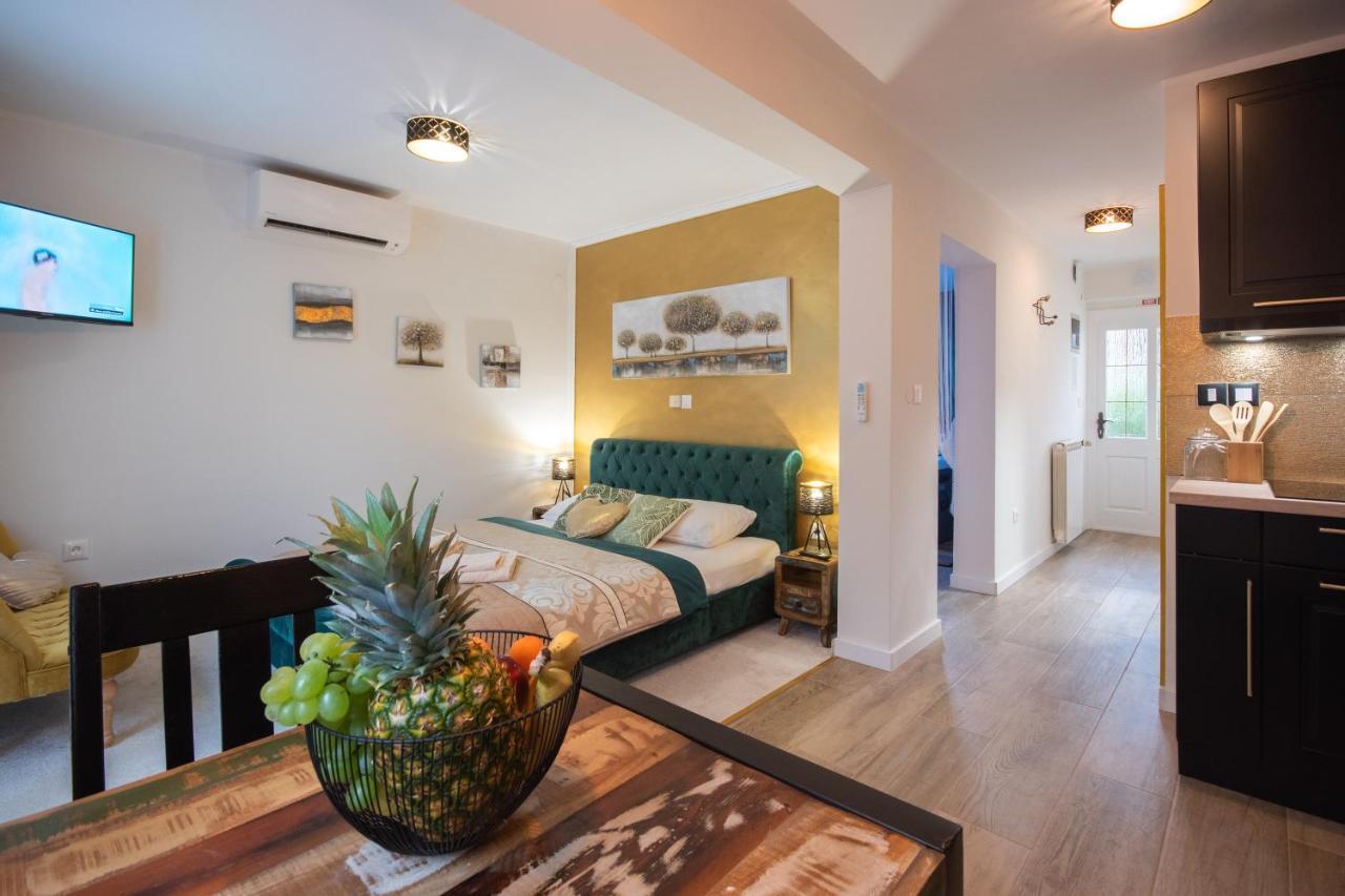 Wellness Studio D'Or - Exclusive New Apartment With Whirlpool, Sauna, Sunny Terrace, Private Parking Πόρετς Εξωτερικό φωτογραφία