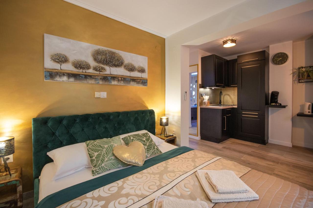 Wellness Studio D'Or - Exclusive New Apartment With Whirlpool, Sauna, Sunny Terrace, Private Parking Πόρετς Εξωτερικό φωτογραφία